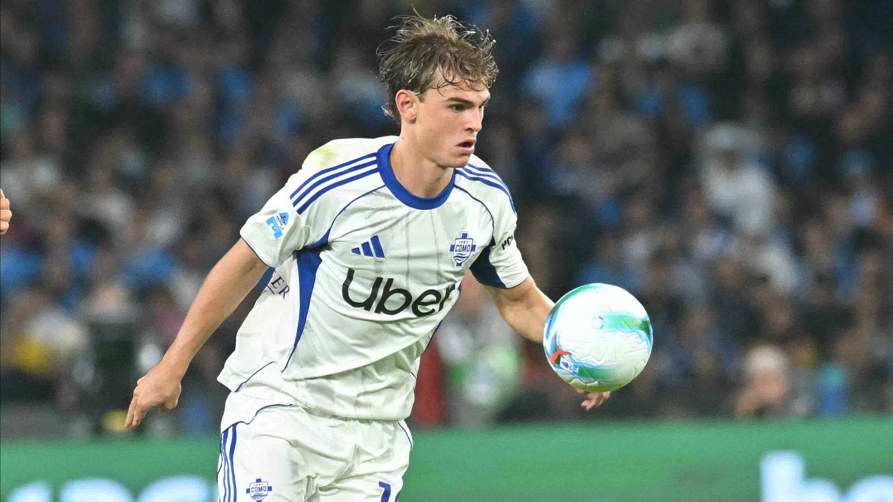 Nico Paz namens Como